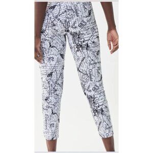 Joseph Ribkoff Cropped Pants Black & White Big City Print Size 4
